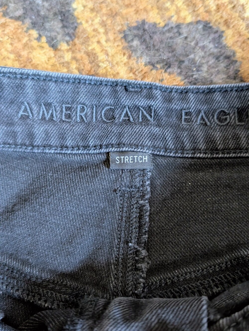American Eagle High Rise Stretch Boyfriend Black Distressed Denim Shorts Women 6 - Picture 3 of 4